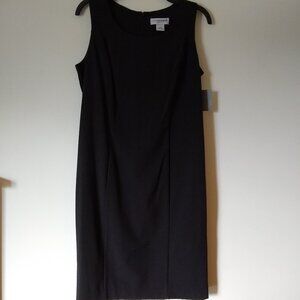 BLACK SLEEVELESS MIDI SHEATH DRESS. NWT